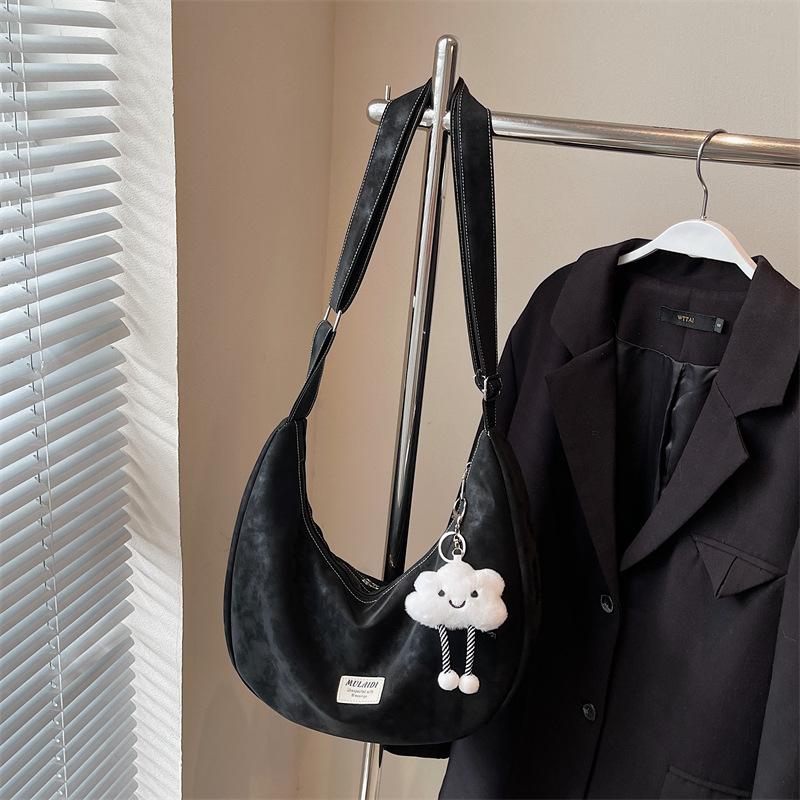Große Kapazität Teigtaschen-Tasche Damen Herbst Neu Einfache Umhängetasche Aktentasche Lässige Halbmond-Tasche
