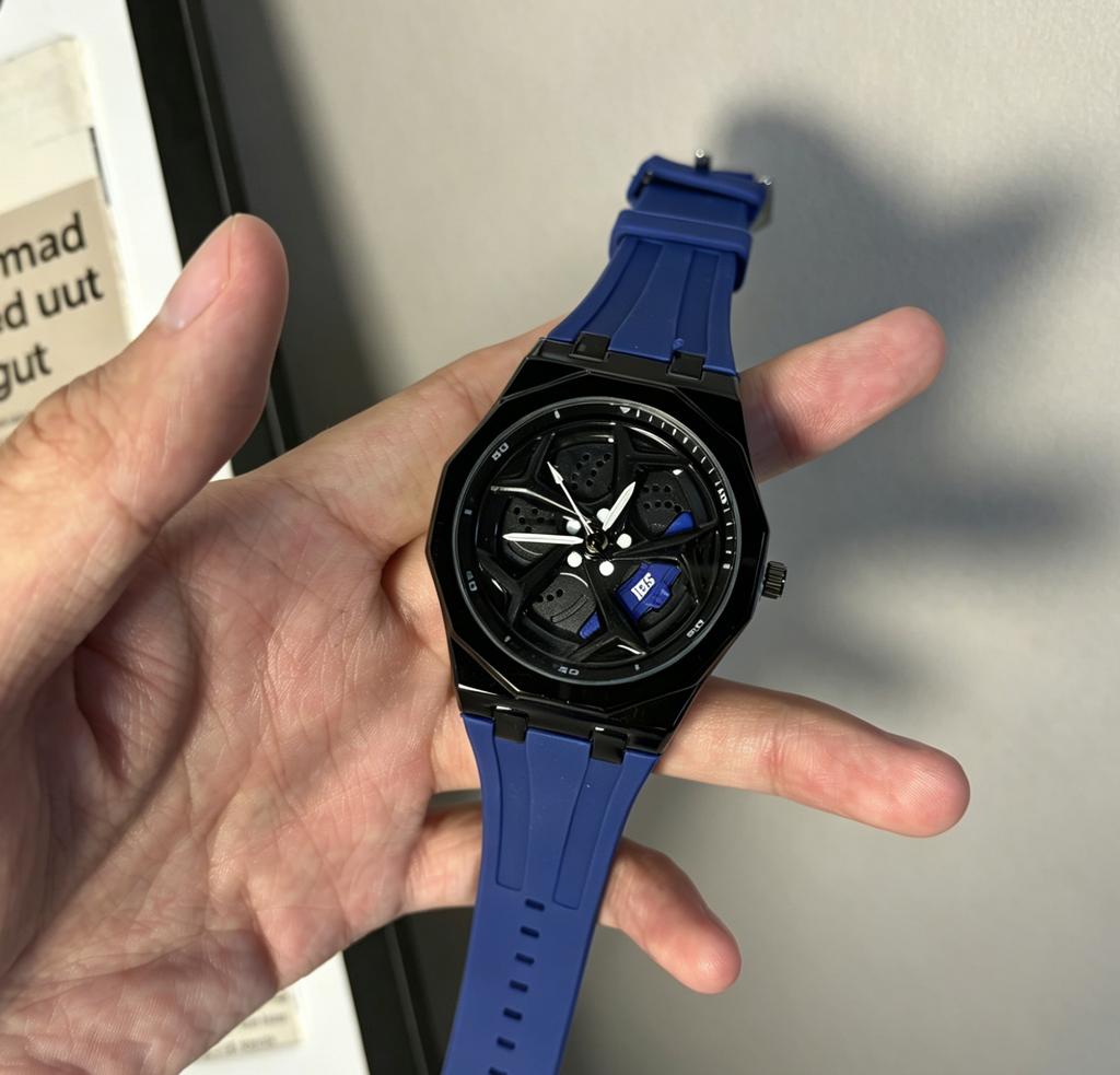Men's wheel watch 3D rotating wheel hub brake caliper design a fashionable and creative gift for car enthusiasts