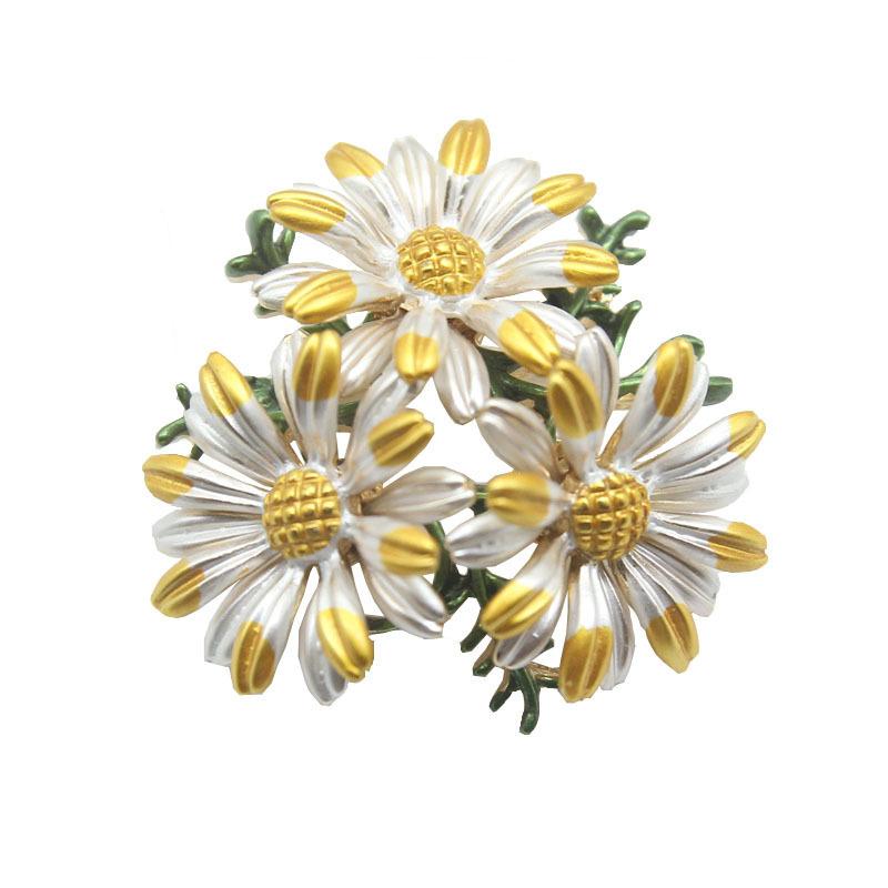 

Японские и корейские Ins персонализированные маленькие ромашки брошь цветок милый анти-свет булавка одежда