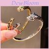 Bracciale a Manetta Animalier Leopardo in Oro 18k con Accenti di Zirconia per Donne Eleganti