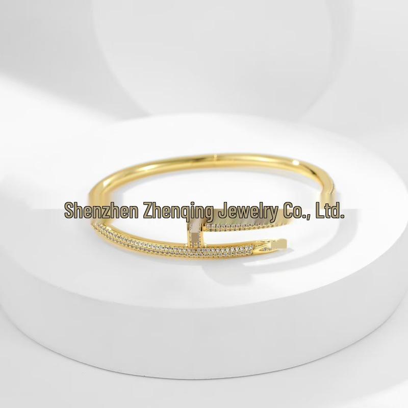 Kaka Luxurious Gold CNC Diamond-Cut Nail Bracelet - Elegant Design & High-End Appeal