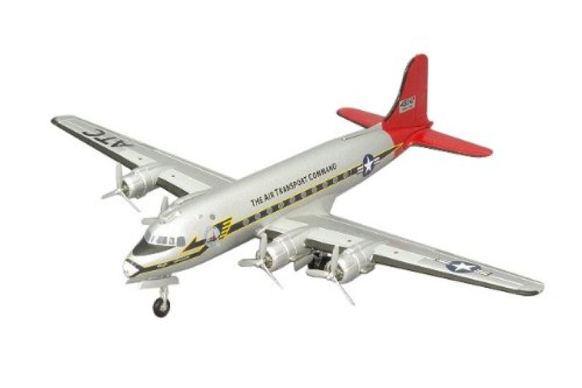 

HOBBYMASTER Douglas Skymaster Candy Bomber Завершенный продукт 1/200 DC-4
