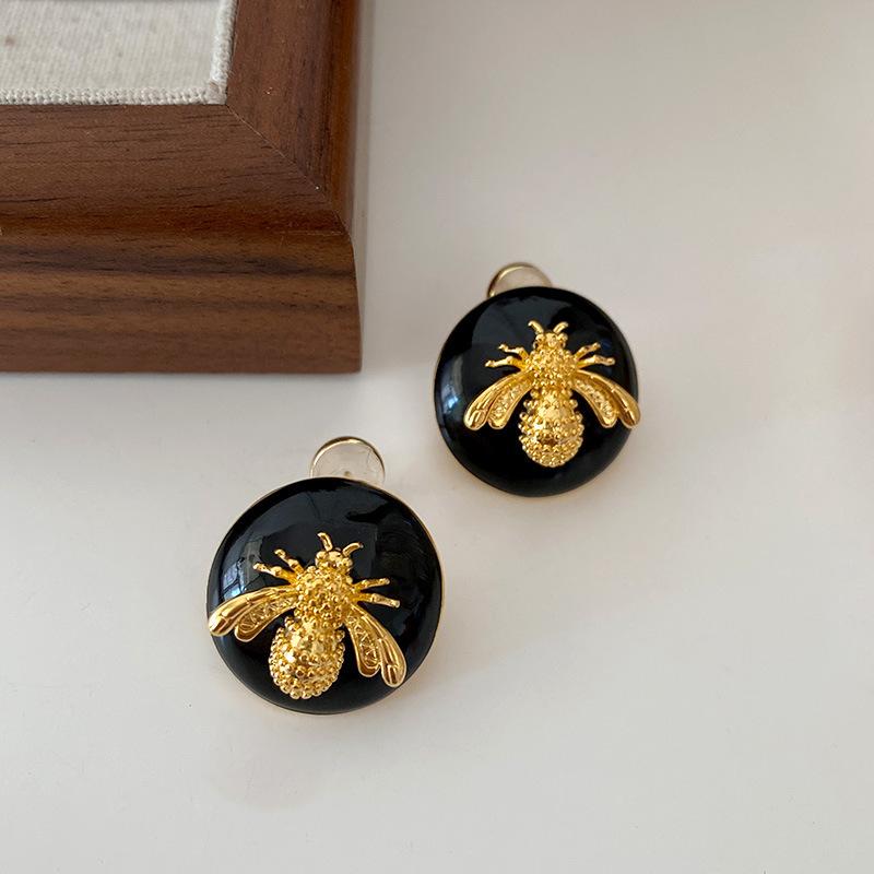 Silver Needle with Diamonds Flower Stripes Pearl Stud Earrings Medieval Vintage Retro Earrings Light Luxury Niche Earrings