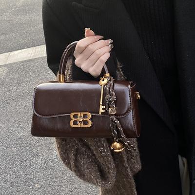 Fashion Hand Carry Small Square Bag Women's Winter New Retro High-end Shoulder Bag Trendy Casual Women's Bag