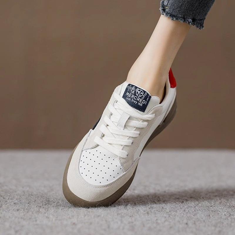 

Autumn soft-soled little white shoes women s retro star board shoes new women s shoes leather surface sports shoes round head 40