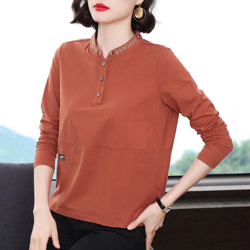 Nueva camiseta de manga larga para mujer con cuello versátil, bordada, temperamento de madre de mediana edad, top de moda, camisa básica