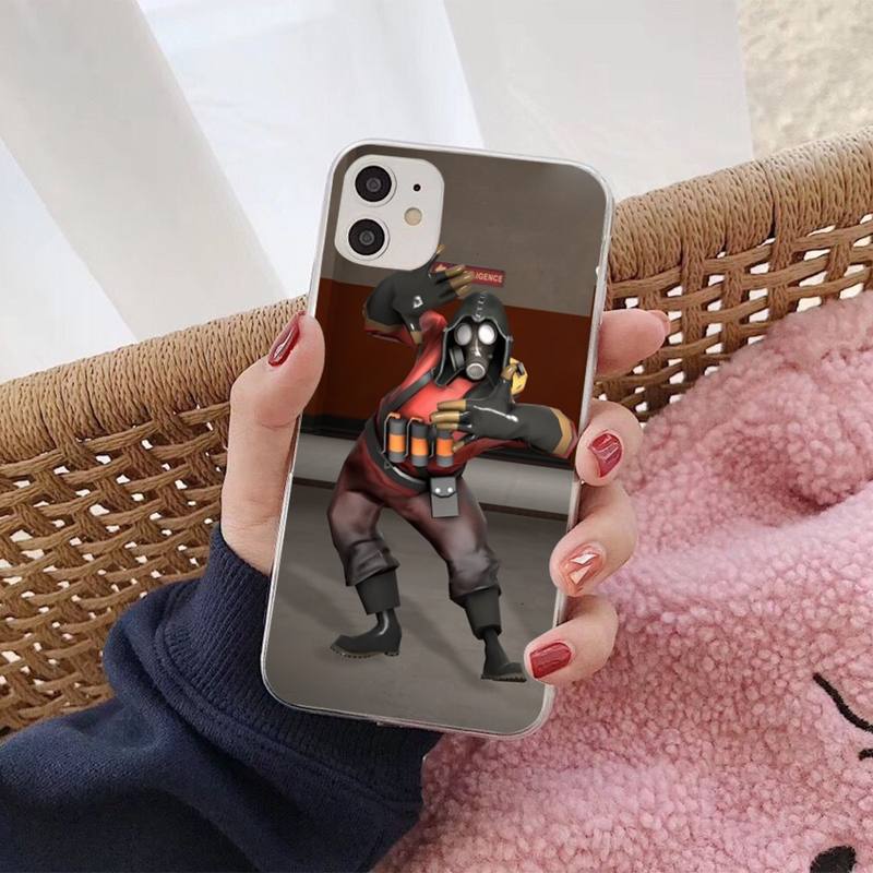 Team Fortress 2 Phone Case for iPhone 11 12 13 mini pro XS MAX 8 7 6 6S Plus X 5S SE 2020 XR cover
