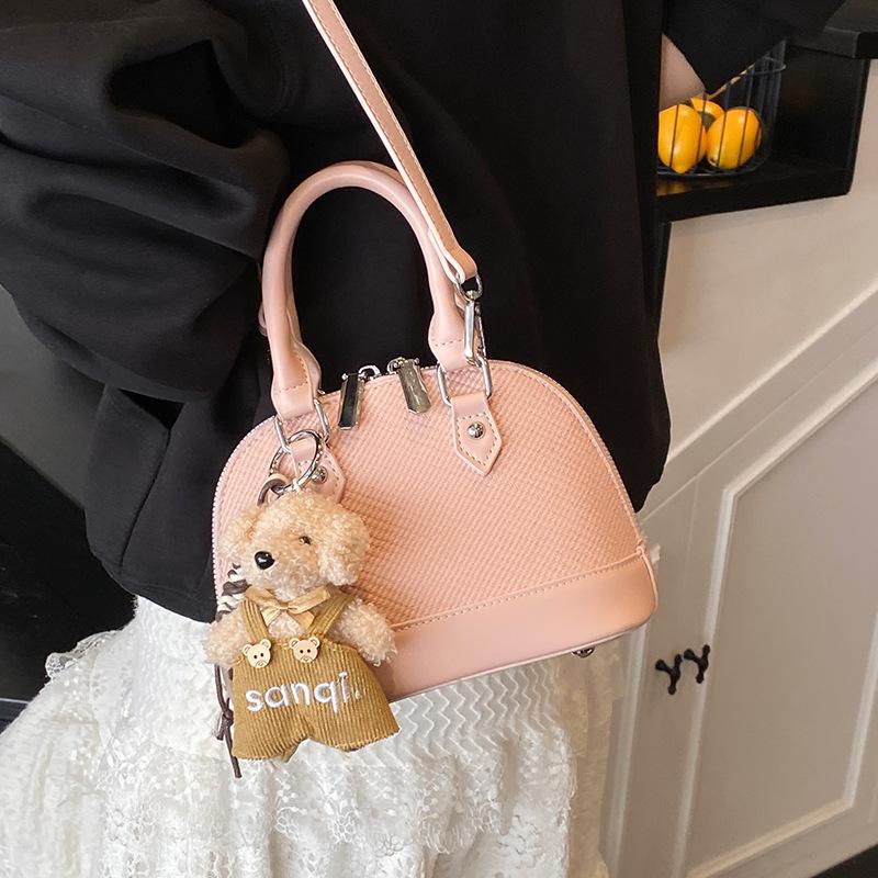 Korean Version of Niche Retro Style Contrasting Colors Splicing Portable Shell Bag Temperament Versatile Advanced Texture Commuter Messenger Bag Women