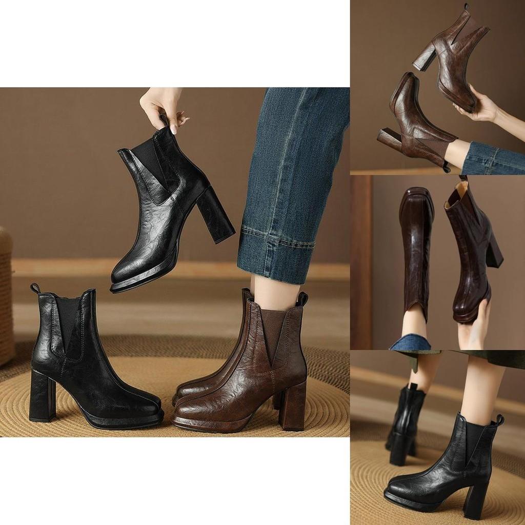 Trendy Black Short Fashion Boots With Round Toe And Waterproof Platform For Women