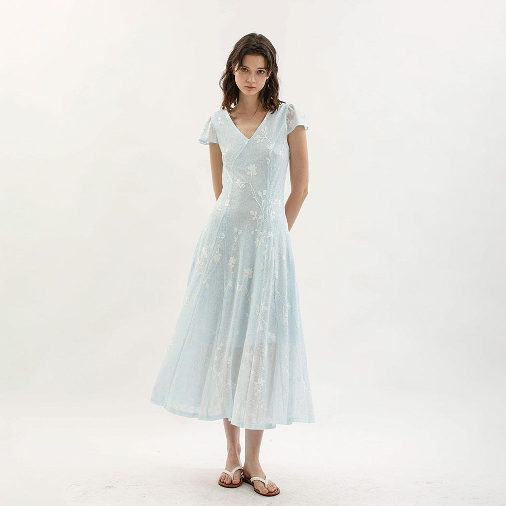 WEDNESDAY DELIGHT Wd_Floral Embroidered Midi Dress_Blue