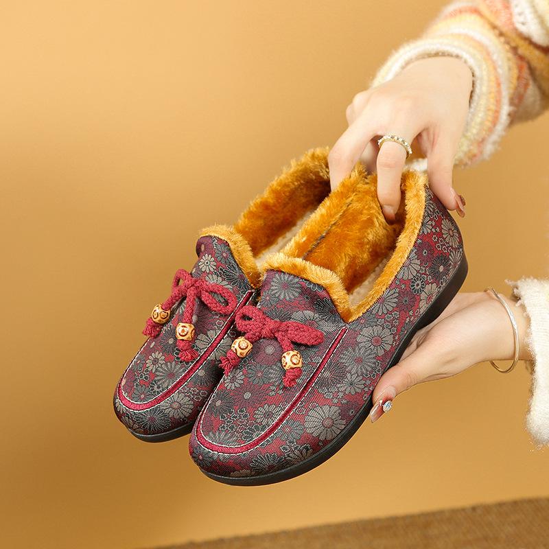 Shoes women's winter new shoes cotton shoes piled thickened soft sole one pedal shoes