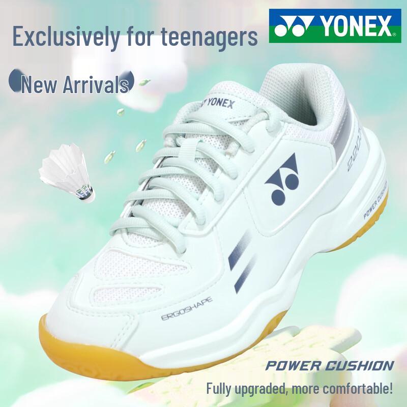 

YONEX SHB220JRCR Дышащие Бадминтонные Кроссовки для Юниоров и Детей 34 (runs 2 sizes small)