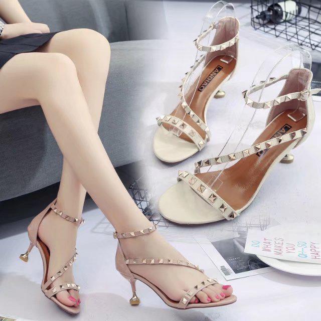 Sandalias de verano de nuevo estilo con tacones altos y zapatos de mujer de  moda comprar a buen precio — entrega gratuita, reseñas reales con fotos —  Joom