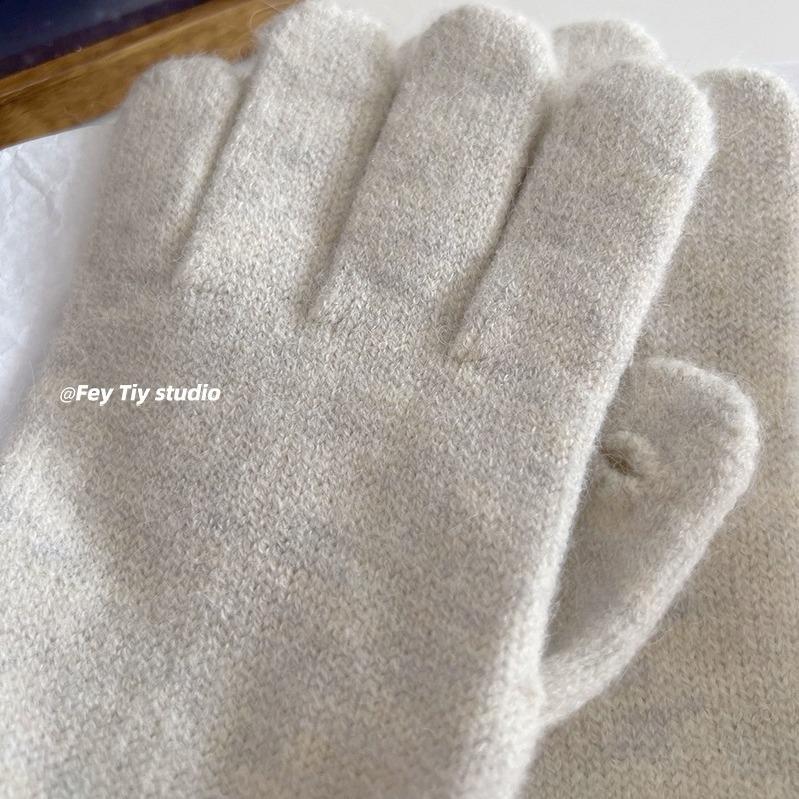 Fashionable and Tactile Five Finger Gloves for Women  Warm in Autumn and Winter Split Finger Touch Screen Opening