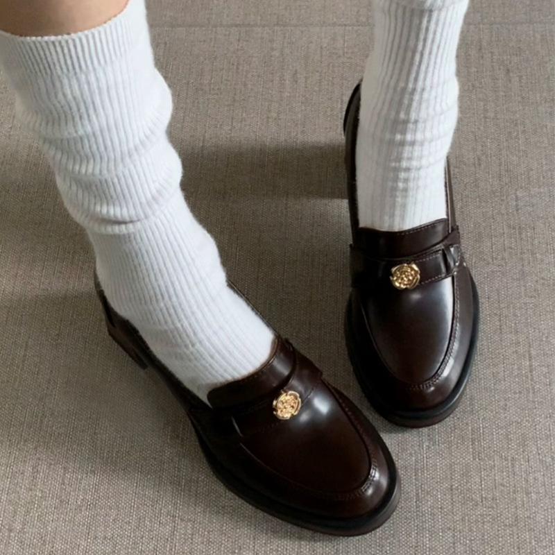 

High sense!! Camellia loafers women s 2025 new French thick heel black high heel British style small leather shoes 40 коричневый