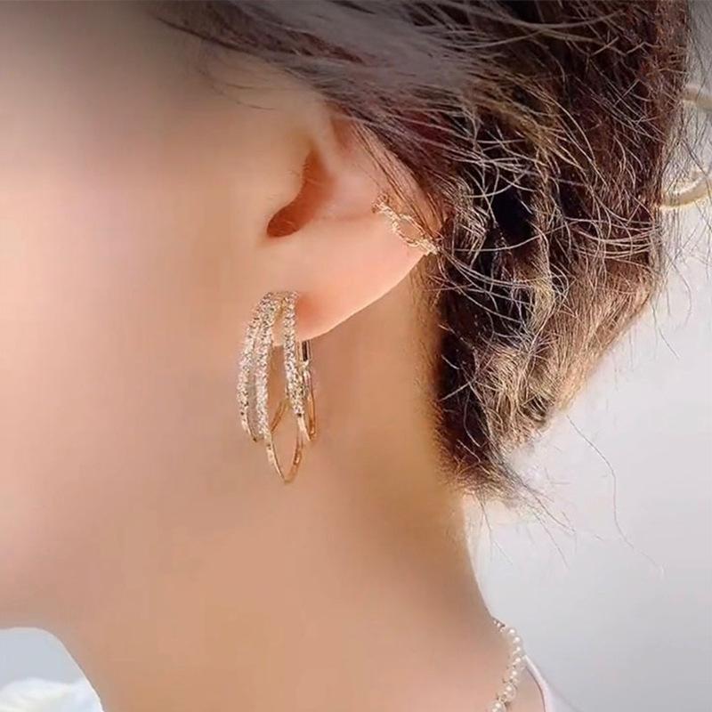 Three Lives Trilogy Circular Earrings Ear Clasp Ear Ring Luxury Set with Precious Diamonds Silver Pin Golden Earrings
