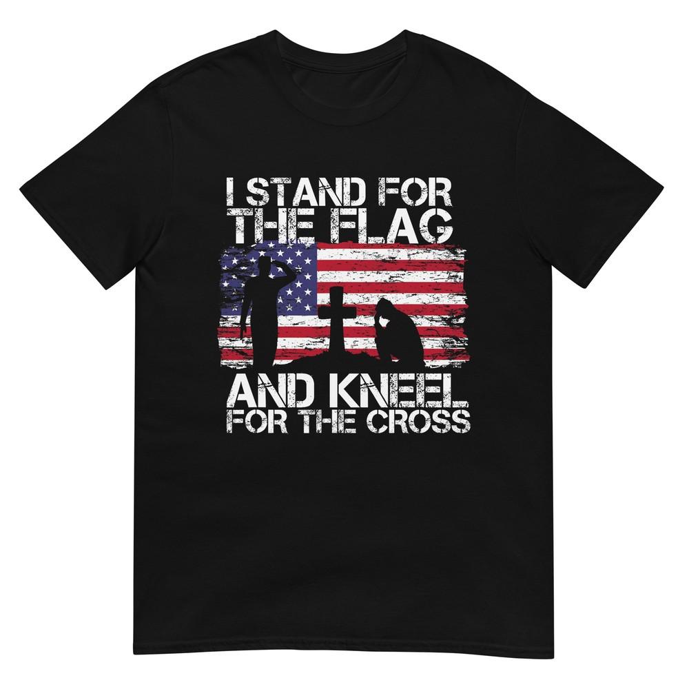 Я стою за флаг и преклоняю колени перед крестом Футболка с флагом США 4XL