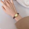 Retro Klassiek Klein Gouden Horloge voor Dames Ovaal Echt Lederen Band Waterbestendig Kwarts Uurwerk Premium Dames Polshorloge