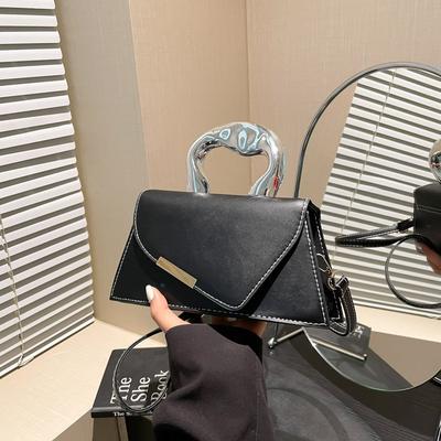 2025 Summer Light Luxury High-end Texture Temperament Niche Design Sense Handbag Foreign Style Versatile Commuter Shoulder Messenger Bag