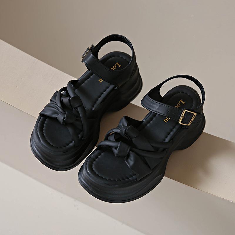 Sandals Women's Summer 2025 New Super Fire Casual Fashion Non-slip Comfortable Versatile Soft Bottom One-word Buckle Skirt