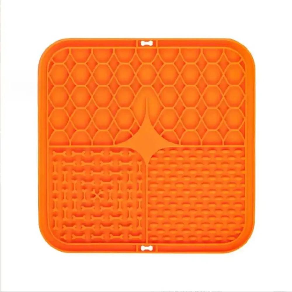 Pet Licking Plate, Slow Food Plate, Silicone Pet Slow Food Tableware Bowl, Suction Cup, Dog Licking Pad,Dog Cat Brush