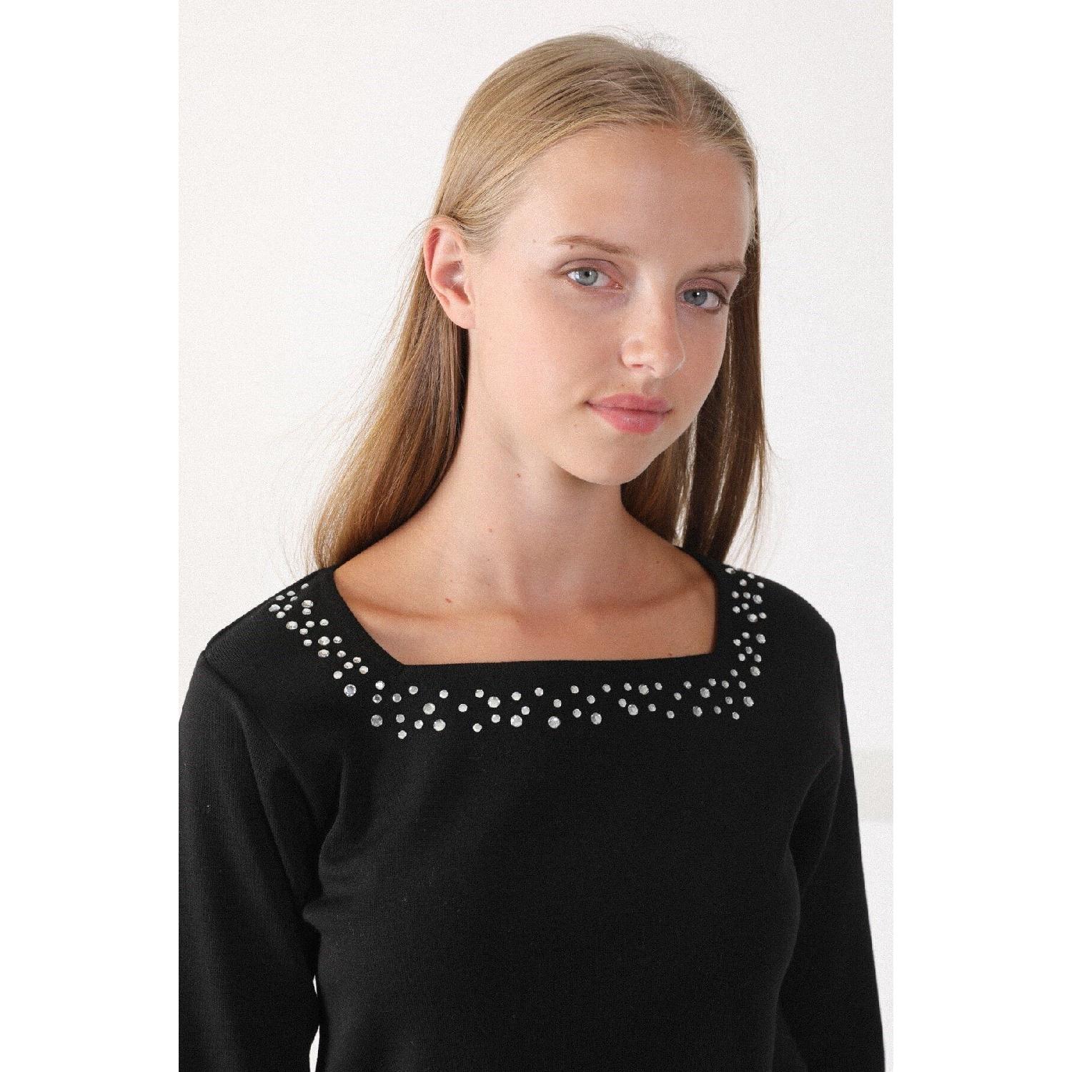 

Women s Black Square Collar Knitwear Sweater Standart чёрный