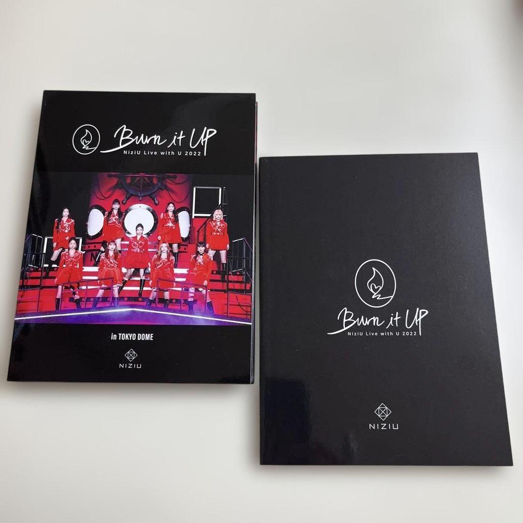 [USED] NiziU "Burn it up" Blu-ray 2022