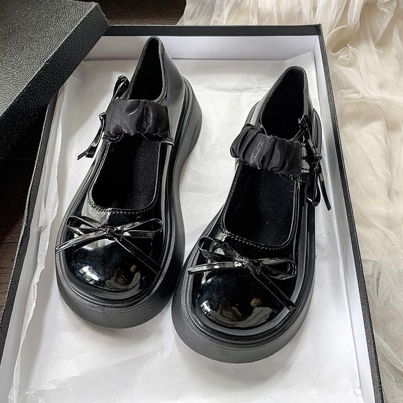 

Сладкие и крутые туфли-лодочки из маленькой кожи женские 2025 новая весна японские jk на толстой подошве с мелким вырезом британские Мэри Джейн одинарные туфли 40 чёрный