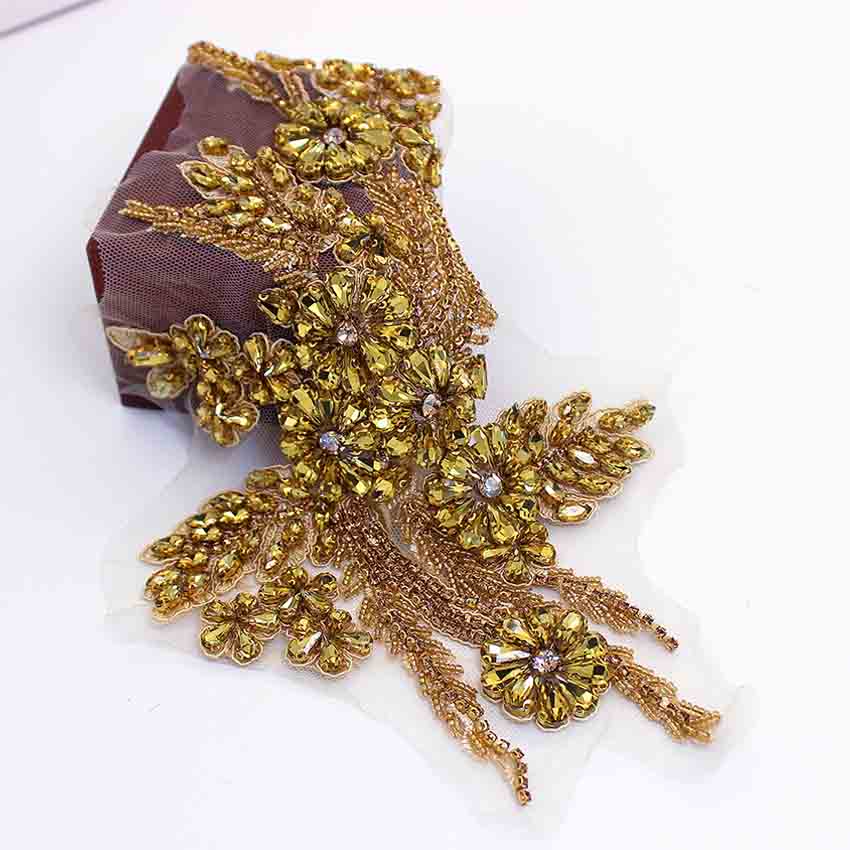 Colored Rhinestone Embroidered Beaded 3D Diamond Flower Patch for Hat & Clothing PVC Iron Lace Applique Sequins