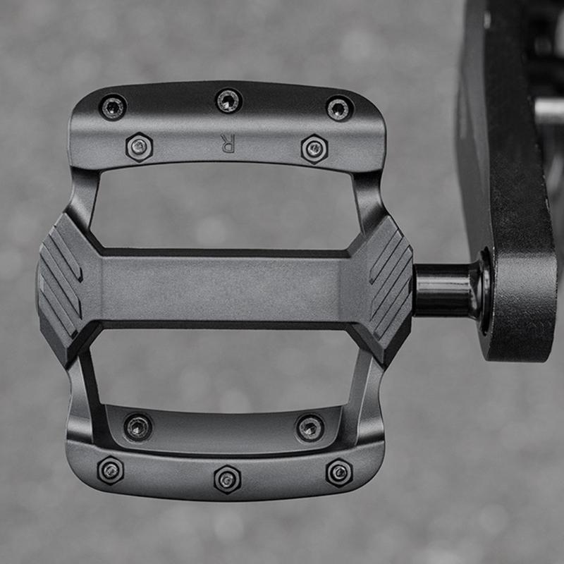 Light weight Bicycles Platform Pedals 3 Seal Bearings Nonslip Bicycles Pedals for Mountain Cycling Road Bicycles