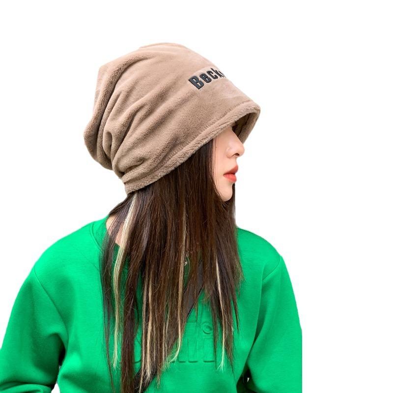 New Windproof Hat for Women's Versatile Letter Plush Pullover Hat for Winter and Winter Warm Student Ear Protection Hat