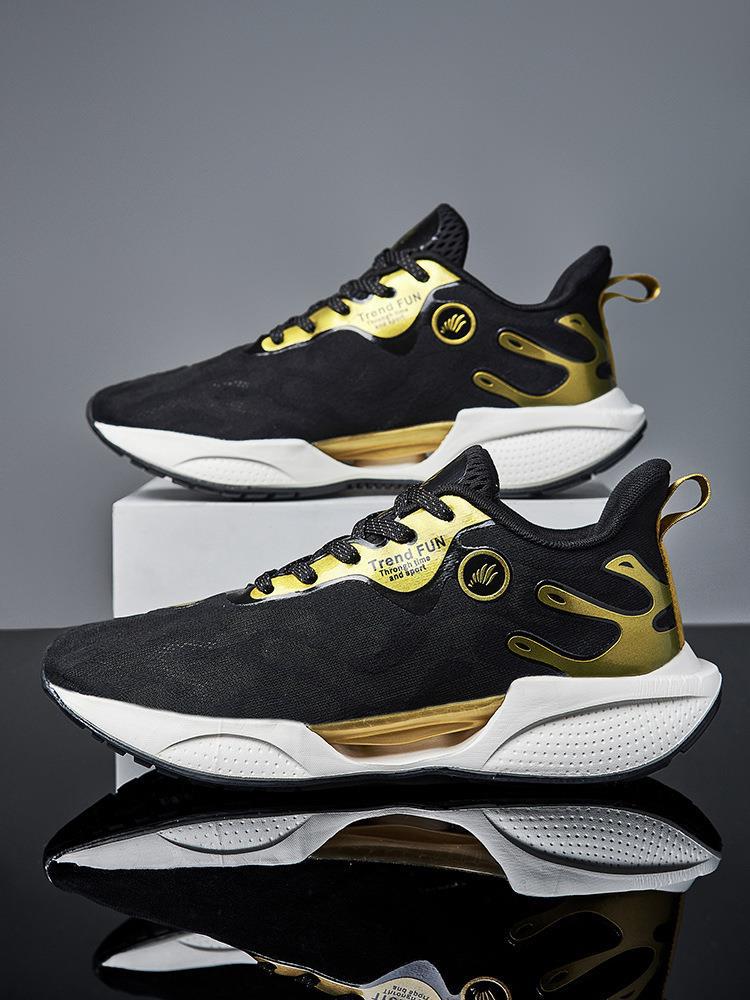 

2025 летние легкие дышащие полые карбоновые кроссовки для бега на доске мужская спортивная обувь трендовая обувь больших размеров обувь Jinjiang мода 45