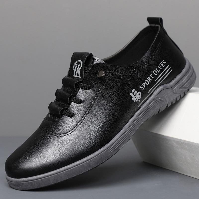 Large size men's shoes four seasons new men's shoes casual one-pedal breathable fashion soft sole round head men's leather driving shoes