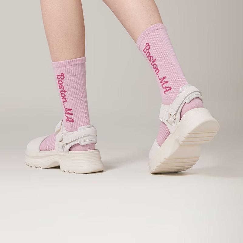 NEW BALANCE Women's Trendy Fashion Casual All-Purpose Sandals SWAFSHB1