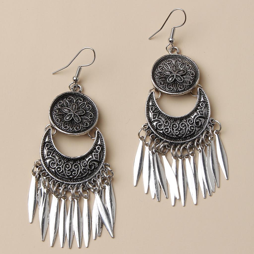 Metal Geometric Earrings With Silver Tone For Casual And Formal Wear Party
