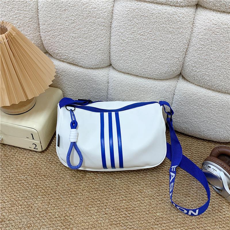 Large Capacity Oxford Cloth Shoulder Bag Women's New Fashion Striped Travel Bag Niche Fashion Messenger Bag