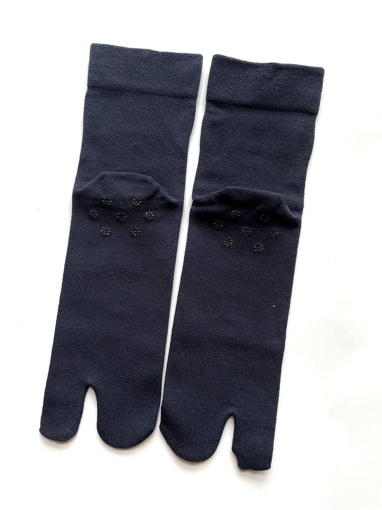 Damen Tabi Socken mit Anti-Rutsch-Noppen, Hergestellt in Japan, Ohne elastischen Bund, Baumwollmischung, Uni, 3-Paar-Set (Farben sortiert)