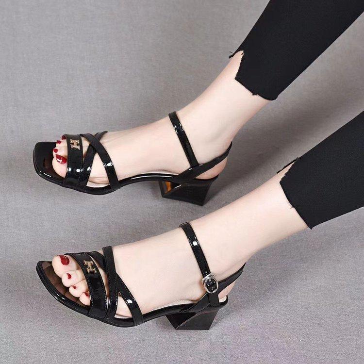 2025 new summer leather sandals women's thick heel medium heel patent leather women's shoes summer low heel one-word buckle with flat shoes