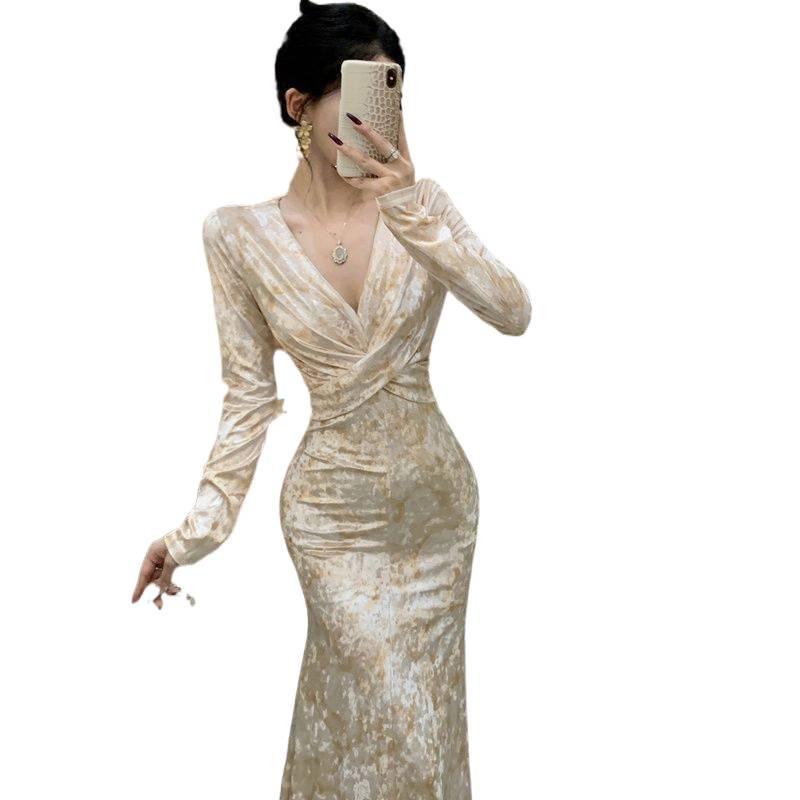 Samt Crossover Kleid mit französischem Print - Herbst/Winter Kollektion