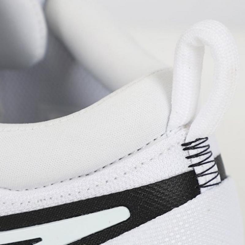 Nike Tennis Shoe Zoom Court Pro Hc