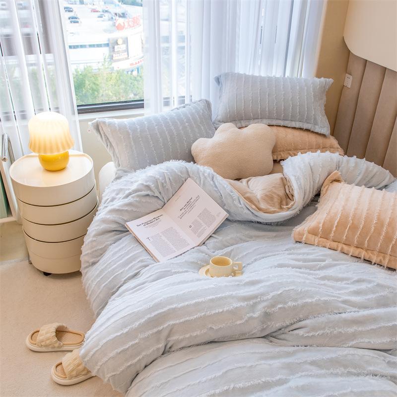Ins Solid Milk Velvet Vierteiliger Bettbezug aus Korallensamt mit Fransen Winterflanell-Bettlaken Bettbezug Bettwäsche