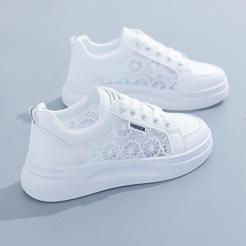 New Women's Breathable and Versatile Casual Thick-soled Sports Board Shoes