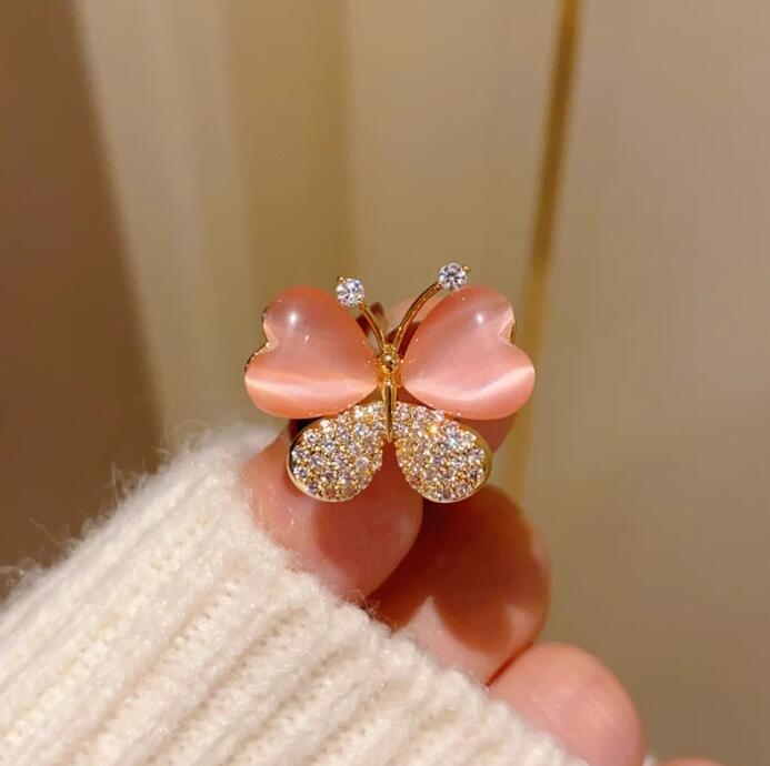 Cat s Eye Stone Butterfly Brooch, Neckline Pin, Anti-Glare Button, Elegant Style