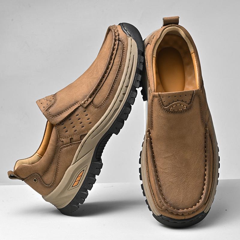 Men's 2025 New Style Outdoor Casual Leather Slip-On Loafers for Hiking and Mountaineering