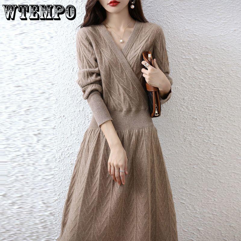 Long-sleeved Knitted Dress for Women's Autumn and Winter V-neck Pullover Long Sweater Dress Loose Long-sleeved Knitted Sweater