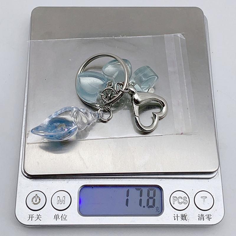 Fashionable Conch Keychain Bag Purse Adornment Stylish Heart Key Holder Cute Backpack Accessory Perfect for Any Occasion