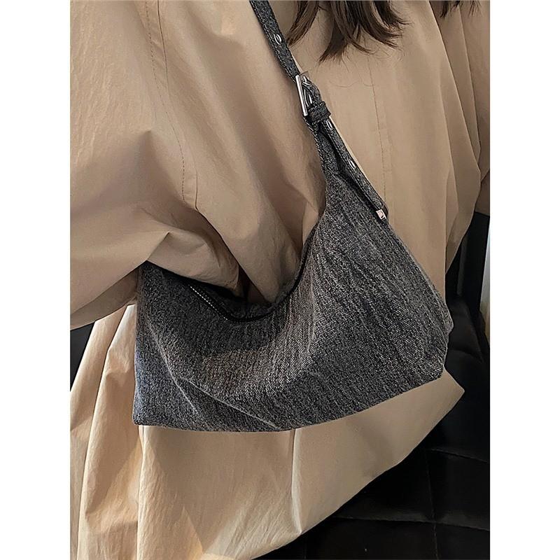 IELGY Denim Bag Casual One-Shoulder Underarm Bag Popular Fashion Cross-Body Dumpling Bag
