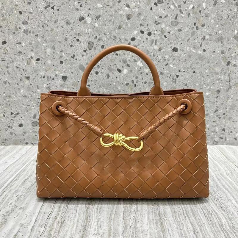 Niche Design New Style Metal Rope Buckle Genuine Leather Woven Tote Bag One-shoulder Portable Large-capacity Retro Women's