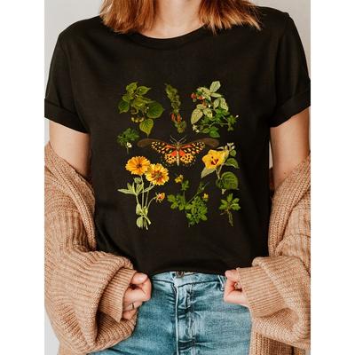 European Sizes Butterflies Surrounded by Yellow Flowers - Insect Print T-Shirt, Short-Sleeve Crew Neck Casual Top