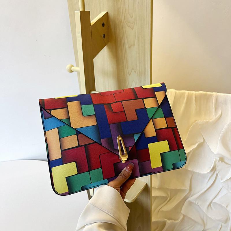 Stylish Colorful Envelope Bag Trendy Fashionable Pu Handbag For Women Casual Use